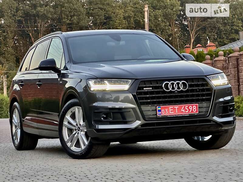 Позашляховик / Кросовер Audi Q7 2019 в Рівному
