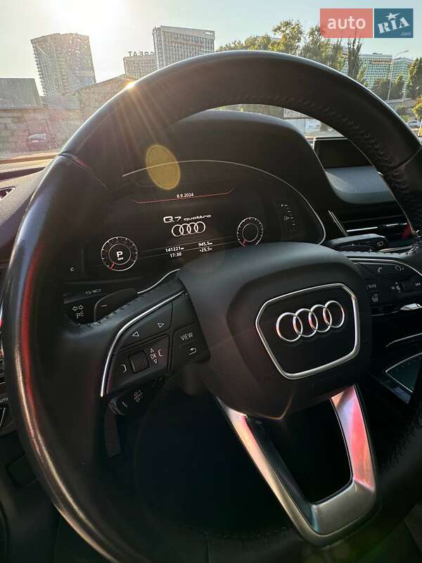 Позашляховик / Кросовер Audi Q7 2017 в Києві фото 21 Позашляховик / Кросовер Audi Q7 2017 в Києві