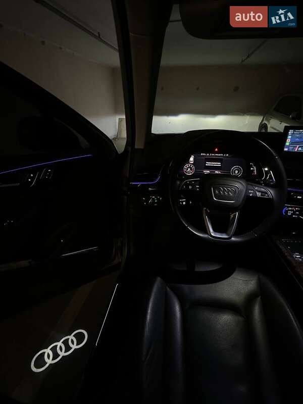 Позашляховик / Кросовер Audi Q7 2017 в Києві фото 27 Позашляховик / Кросовер Audi Q7 2017 в Києві