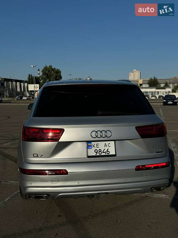 Позашляховик / Кросовер Audi Q7 2017 в Києві фото 6 Позашляховик / Кросовер Audi Q7 2017 в Києві