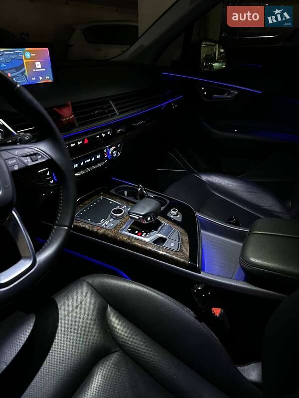 Позашляховик / Кросовер Audi Q7 2017 в Києві фото 41 Позашляховик / Кросовер Audi Q7 2017 в Києві