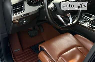 Внедорожник / Кроссовер Audi Q7 2015 в Ровно