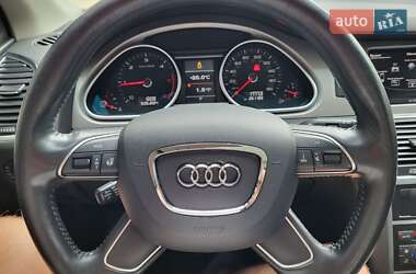 Внедорожник / Кроссовер Audi Q7 2014 в 
