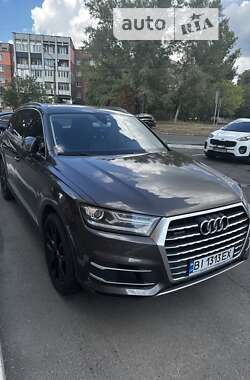 Позашляховик / Кросовер Audi Q7 2015 в Полтаві