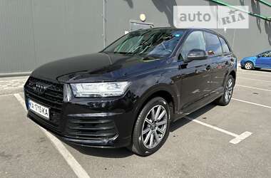 Внедорожник / Кроссовер Audi Q7 2018 в 