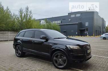 Позашляховик / Кросовер Audi Q7 2013 в Ужгороді