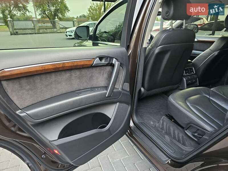 Позашляховик / Кросовер Audi Q7 2012 в Коломиї