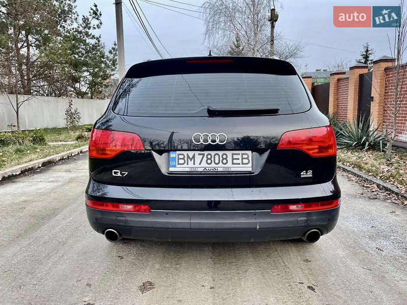 Внедорожник / Кроссовер Audi Q7 2007 в Сумах