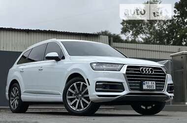 Позашляховик / Кросовер Audi Q7 2017 в Тернополі