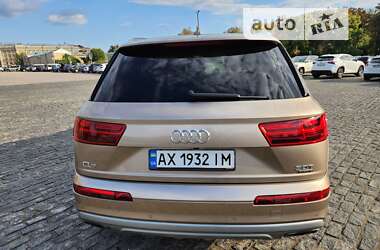 Внедорожник / Кроссовер Audi Q7 2018 в 