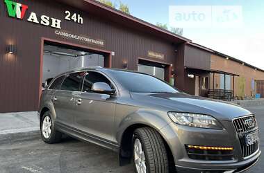 Позашляховик / Кросовер Audi Q7 2012 в Рівному