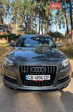 Позашляховик / Кросовер Audi Q7 2013 в Чернігові