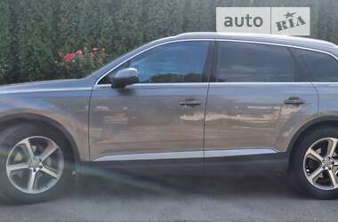 Позашляховик / Кросовер Audi Q7 2016 в Києві