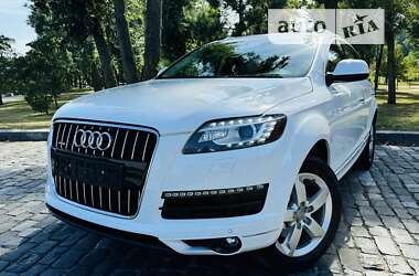 Внедорожник / Кроссовер Audi Q7 2014 в Киеве