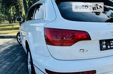 Внедорожник / Кроссовер Audi Q7 2014 в Киеве