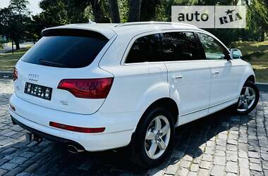 Внедорожник / Кроссовер Audi Q7 2014 в Киеве