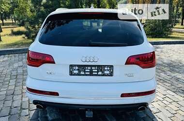 Внедорожник / Кроссовер Audi Q7 2014 в Киеве