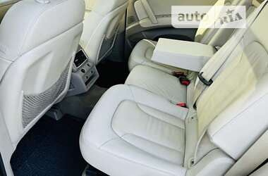 Внедорожник / Кроссовер Audi Q7 2014 в Киеве