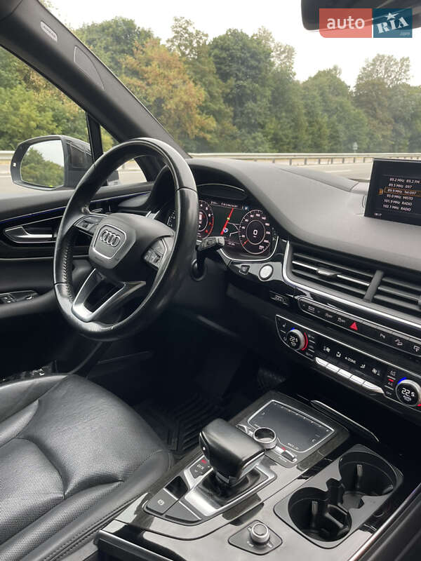 Позашляховик / Кросовер Audi Q7 2017 в Бродах
