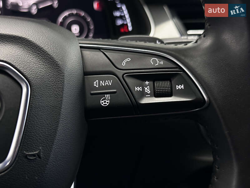 Внедорожник / Кроссовер Audi Q7 2017 в Нововолынске
