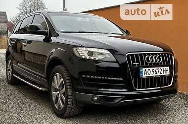 Позашляховик / Кросовер Audi Q7 2011 в Хусті