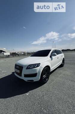 Позашляховик / Кросовер Audi Q7 2014 в Львові