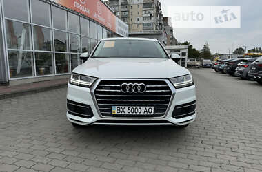 Внедорожник / Кроссовер Audi Q7 2017 в Хмельницком