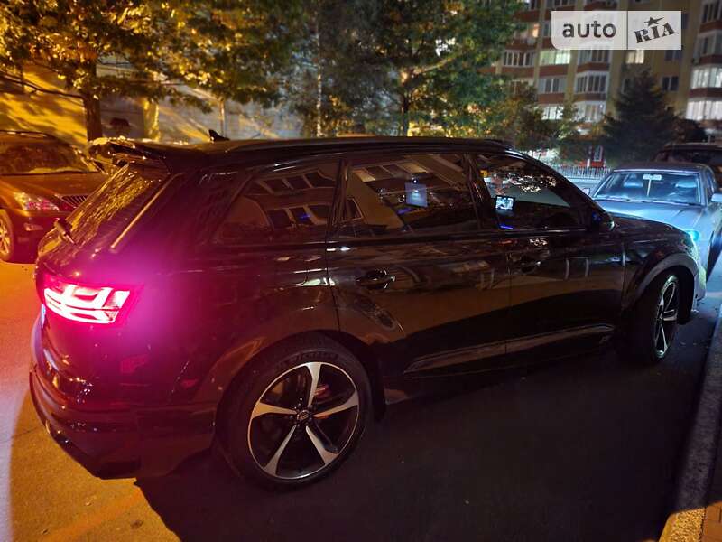 Позашляховик / Кросовер Audi Q7 2016 в Києві фото 8 Позашляховик / Кросовер Audi Q7 2016 в Києві
