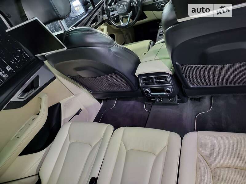 Позашляховик / Кросовер Audi Q7 2016 в Києві фото 12 Позашляховик / Кросовер Audi Q7 2016 в Києві