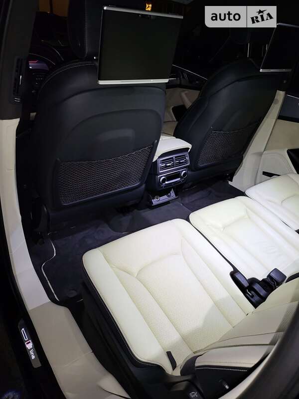 Позашляховик / Кросовер Audi Q7 2016 в Києві фото 21 Позашляховик / Кросовер Audi Q7 2016 в Києві