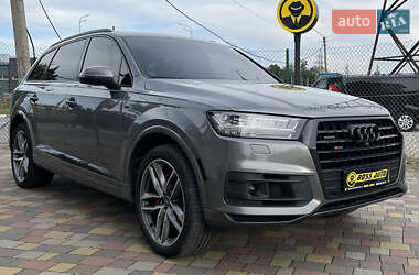 Внедорожник / Кроссовер Audi Q7 2016 в 