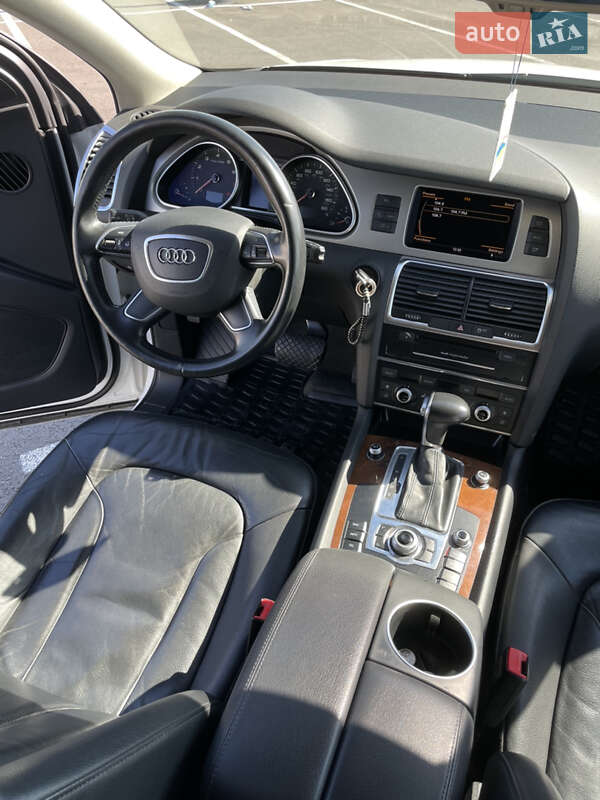 Внедорожник / Кроссовер Audi Q7 2015 в Львове