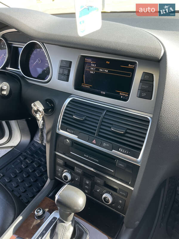 Внедорожник / Кроссовер Audi Q7 2015 в Львове