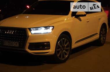 Внедорожник / Кроссовер Audi Q7 2016 в Хмельницком