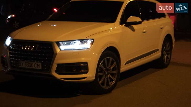 Позашляховик / Кросовер Audi Q7 2016 в Хмельницькому