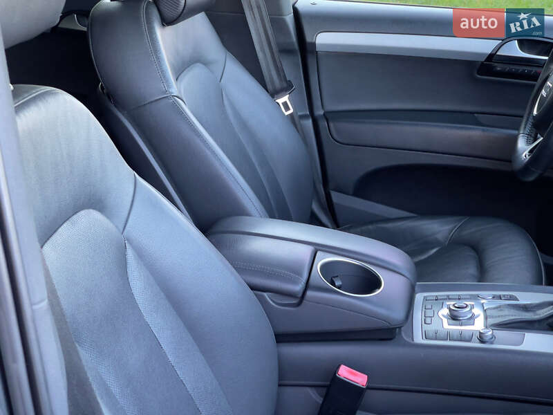 Внедорожник / Кроссовер Audi Q7 2014 в Виннице