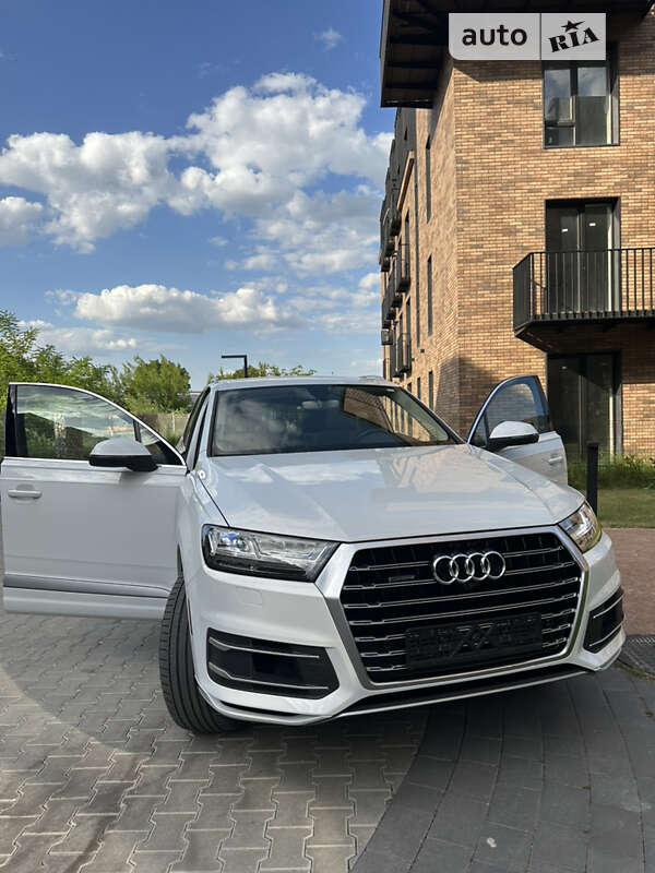 Внедорожник / Кроссовер Audi Q7 2016 в Ивано-Франковске