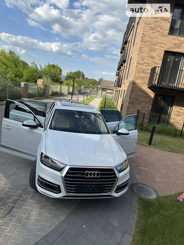Внедорожник / Кроссовер Audi Q7 2016 в Ивано-Франковске