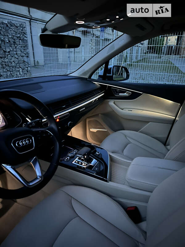 Внедорожник / Кроссовер Audi Q7 2016 в Ивано-Франковске