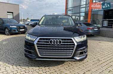 Позашляховик / Кросовер Audi Q7 2016 в 