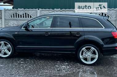 Позашляховик / Кросовер Audi Q7 2009 в 