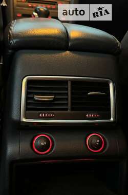 Позашляховик / Кросовер Audi Q7 2009 в 