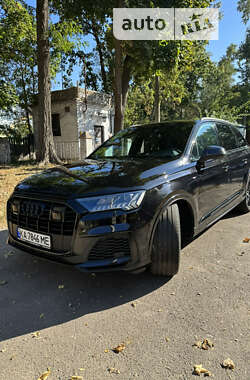 Внедорожник / Кроссовер Audi Q7 2019 в Киеве