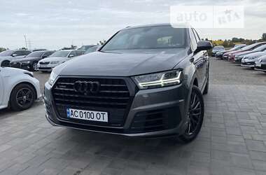 Позашляховик / Кросовер Audi Q7 2016 в Рівному