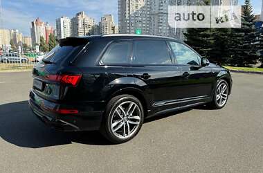 Внедорожник / Кроссовер Audi Q7 2020 в Киеве