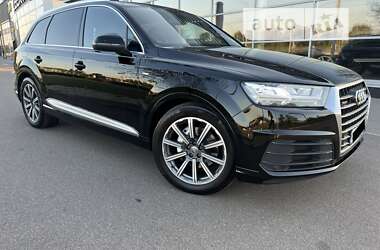 Позашляховик / Кросовер Audi Q7 2016 в Києві