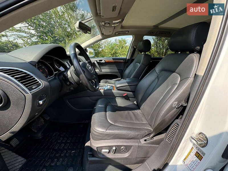 Позашляховик / Кросовер Audi Q7 2013 в Сумах