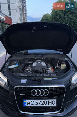 Внедорожник / Кроссовер Audi Q7 2013 в Луцке