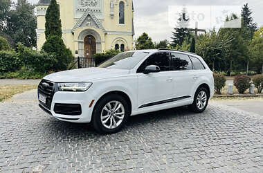 Позашляховик / Кросовер Audi Q7 2017 в Києві