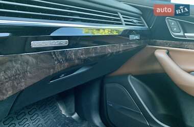 Внедорожник / Кроссовер Audi Q7 2018 в 